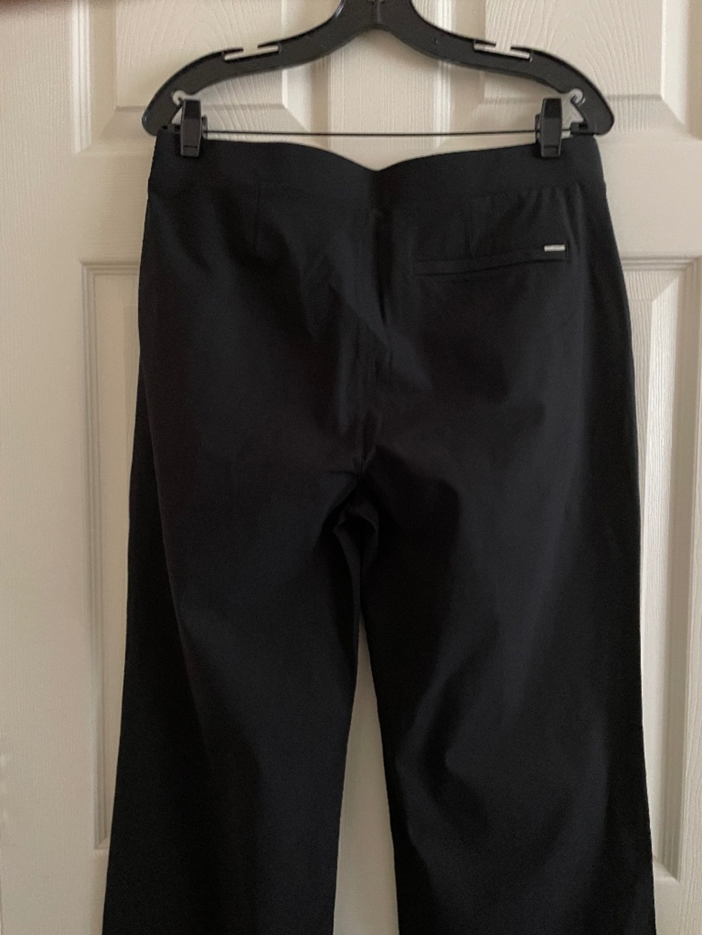 Vuori Womens Meta Wideleg Black Pants - Picture 10 of 11